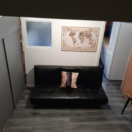 Single Bedrooms With Wifi And Underbed 10 Londra Esterno foto